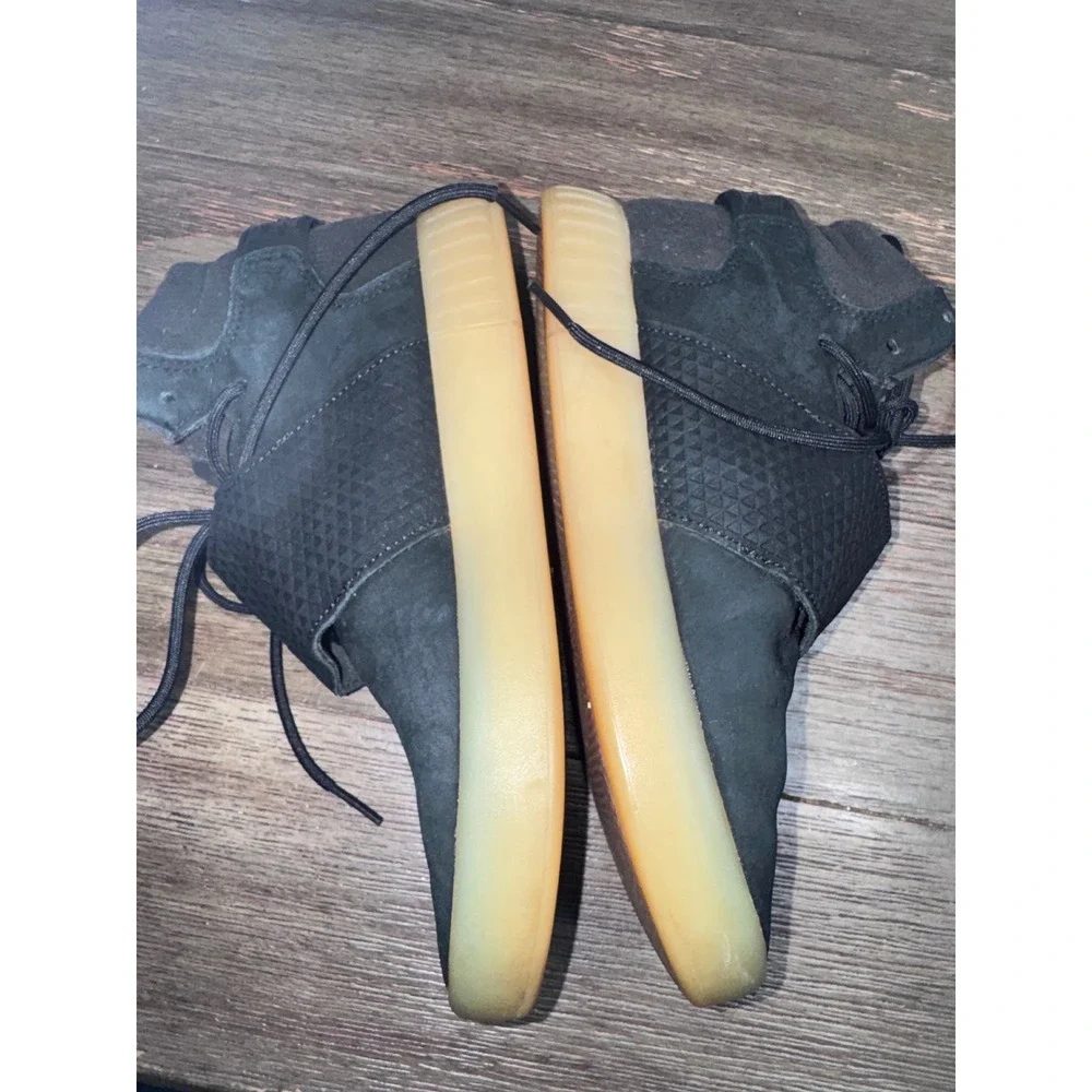 Adidas Tubular Invader Strap Mens Black Suede Gum Sole High Top Sneakers